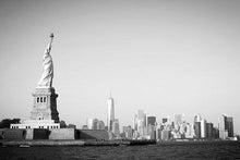 Load image into Gallery viewer, New York wall art black and white photography framed art prints Set of 5