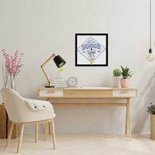 Load image into Gallery viewer, CUSTOM GRADUATION CAP DECORATION PICTURE FRAME desk