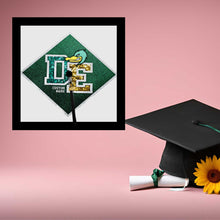 Load image into Gallery viewer, CUSTOM GRADUATION CAP DECORATION PICTURE FRAME desk