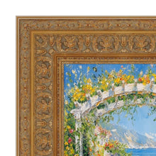 Load image into Gallery viewer, Traditional Italian Carved Ornate Gold Leaf Picture Frame